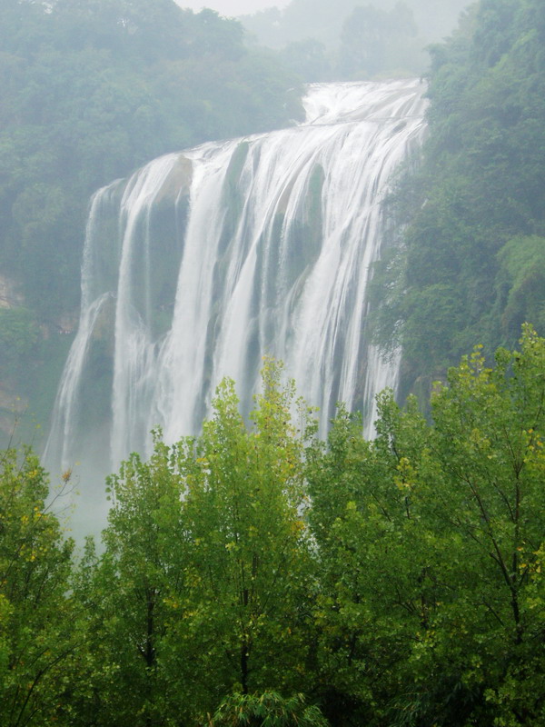 【视频】赞美黄果树瀑布的诗句,赞美黄果树瀑